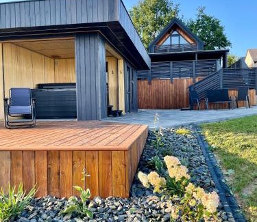 Bodzentyn Casa | Stodoła Na Kresach - widokowy domek drewniany, całoroczny JACUZZI & SAUNA