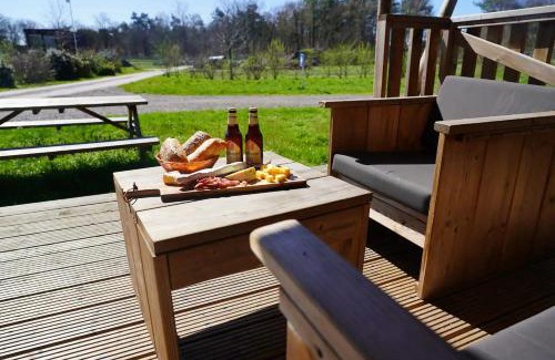 Heusden Gem Asten Otro | Stoere safaritent voor 7 personen met Privé sanitair Sleepy