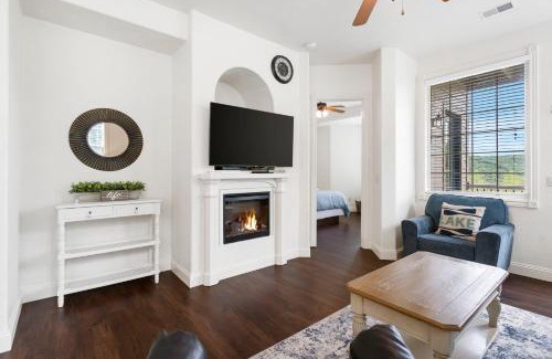 Indian Point Casa | Stone Cliff Relaxation with Resort Amenities