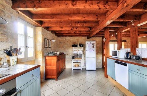 Saint-Leon-sur-Vezere Chalet De Esquí | Casa de piedra al pie de La Vézère, para 6