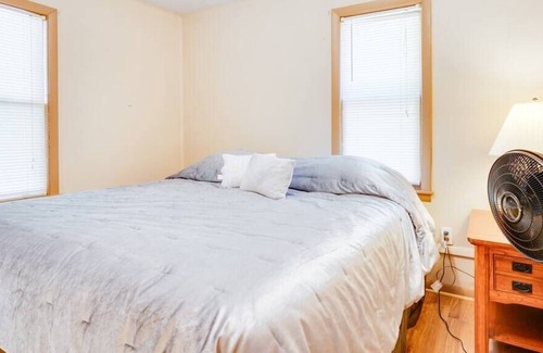 Camdenton Cabaña | Stone House at BonAire Resort