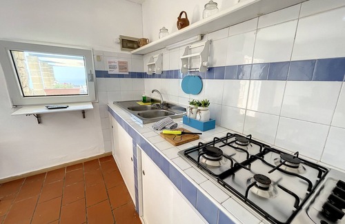 Gagliano del Capo Chalet De Esquí | Stone house with outdoor jacuzzi on the cliffs (A)
