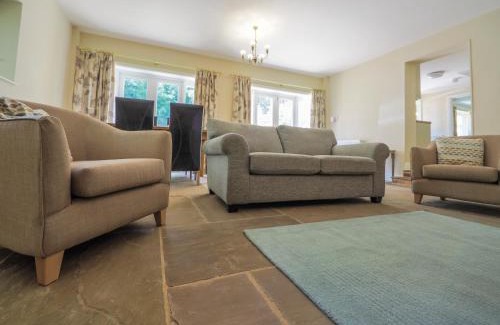 Fulbeck Casa | Stone Lodge