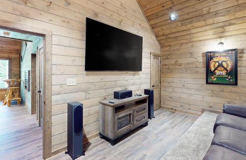 Gatlinburg - Pigeon Forge Casa | Stone Timber