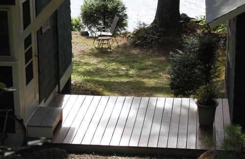 Barnstead Cabina | Retiro Influenciado japonés a orillas del lago