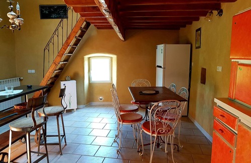 Issirac Casa | Stone village house, pets welcome.