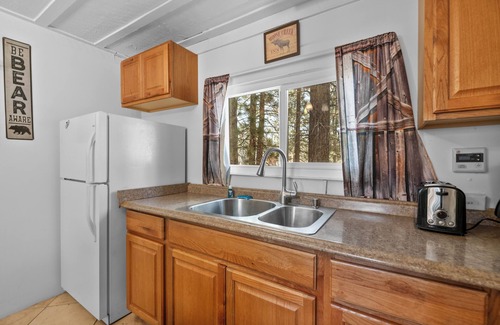 Big Bear Lake Cabina | StoneHauz Cabin built in 1926