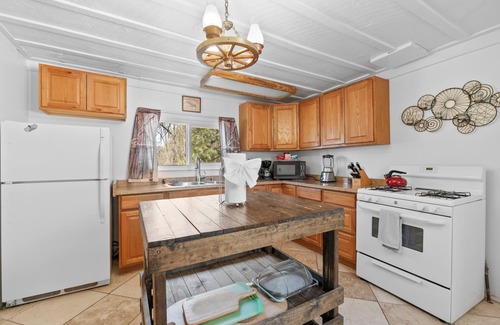 Big Bear Lake Cabina | StoneHauz Cabin built in 1926