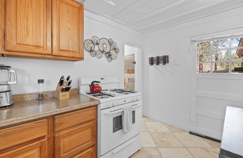 Big Bear Lake Cabina | StoneHauz Cabin built in 1926