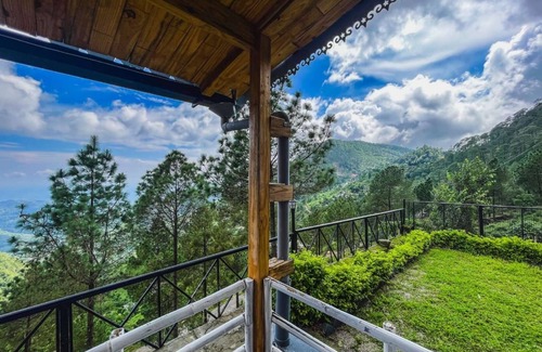 Naina Range Hotel | Stoneshed Resort And Hotel