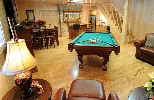 Jefferson Township Casa | Stonewood Lodge: ¡Una impresionante casa de piedra de lujo en la montaña para amantes de la naturaleza!