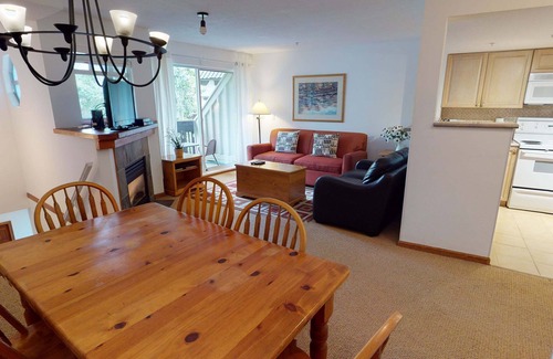 Village North Casa | Stoney Creek Lagoon - Whistler Premier