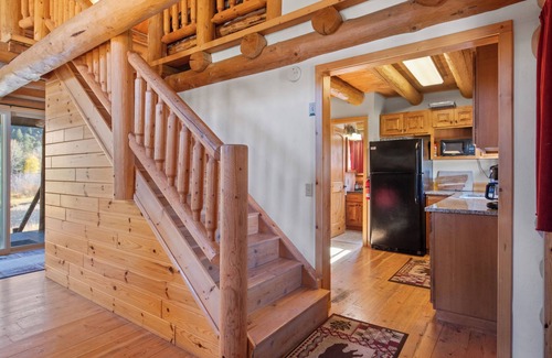 Philipsburg Cabina | Stony Creek Lodge-Famous Rock Creek MT! 4 seasons!