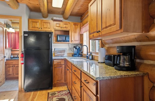 Philipsburg Cabina | Stony Creek Lodge-Famous Rock Creek MT! 4 seasons!