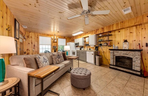 Blue Ridge Casa | Storybook Waterfall Cottage | Hot Tub | Pets