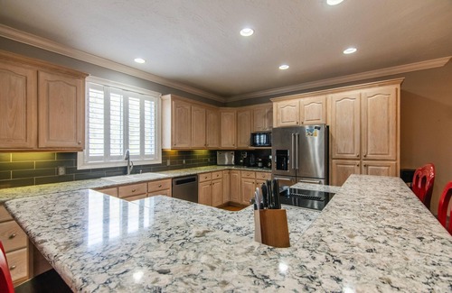 Edisto Island Casa | Stowe Away-Deluxe Island Home w/ Private Pool; Pet Friendly; Outdoor Kitchen; 3 Miles to Beach