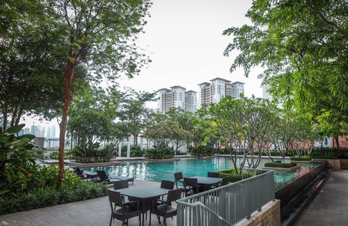 Seri Tanjung Pinang Condominio | Estrecho muelle marina estancia