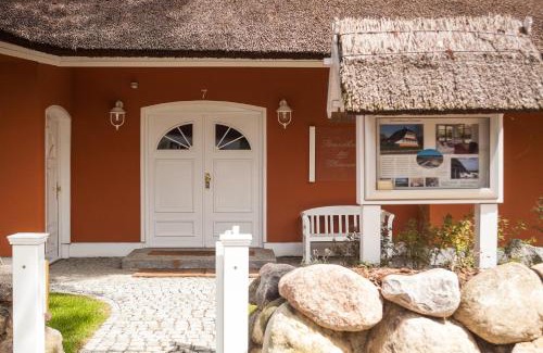 Ostseebad Ahrenshoop Apartamento | Strandhaus Claassen 03