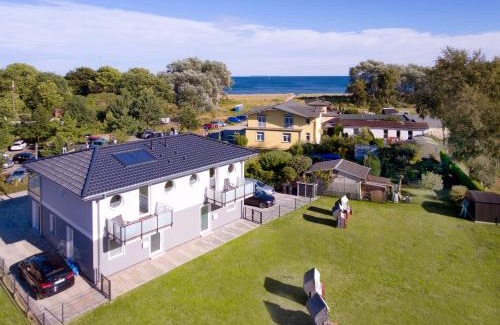 Gohren Casa | strandnah, Balkon, Meerblick, Sauna, gratis Nutzung vom AHOI Erlebnisbad und Sauna in Sellin - Beach House Palstek