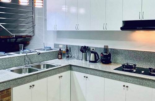 Baguio Casa | Strata Homestay -Luxurious 2- Storey Townhouse
