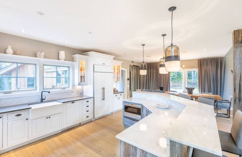Stratton Mountain Casa | Stratton's Beechwood Ridge 6 Bedrooms & Hot Tub