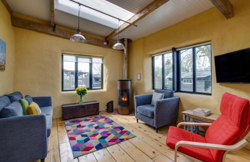 Stowmarket Casa | Straw Bale Cottage