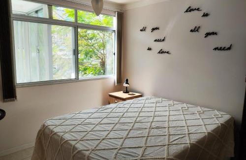 Pioneiros Apartamento | Studio à 500m da praia, AC e Vaga