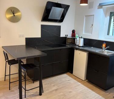 Mont-de-Marsan Apartamento | Studio Éloi Ducom - Mont de Marsan