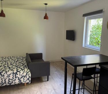 Mont-de-Marsan Apartamento | Studio Éloi Ducom - Mont de Marsan