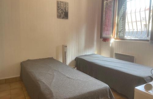 Colombes Apartamento | Studio 20m2 Ground Floor street