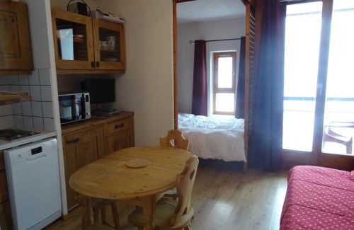 Arc-2000 Apartamento | Studio 3 personnes à Arc 2000 avec balcon sud, proche pistes et commerces - FR-1-411-450