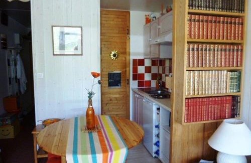 Arette Apartamento | Studio 4 pers avec balcon, accès pistes, rés. avec ascenseur, parkings gratuits - FR-1-602-56