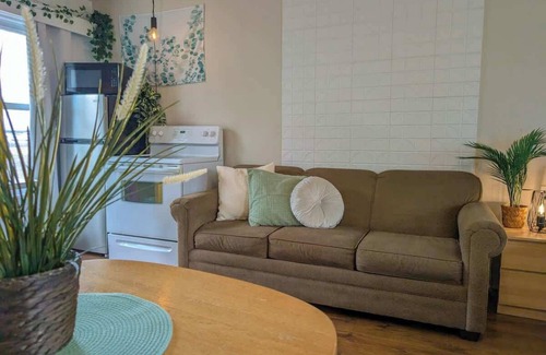 Ste Anne de Beaupre Apartamento | Studio 5 | 2 Min Waterfront | BBQ & Fireplace