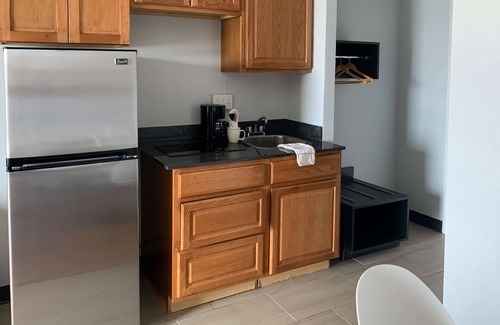 Highlands Hotel | Studio 6 Lincoln, NE - Airport