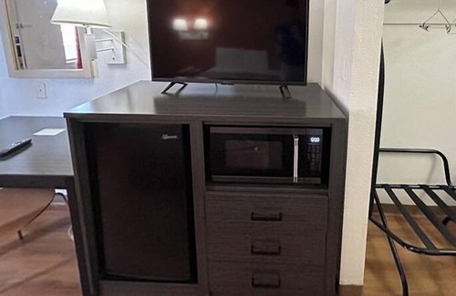 Bellflower Hotel | Studio 6 Suites – Bellflower, Ca - Los Angeles