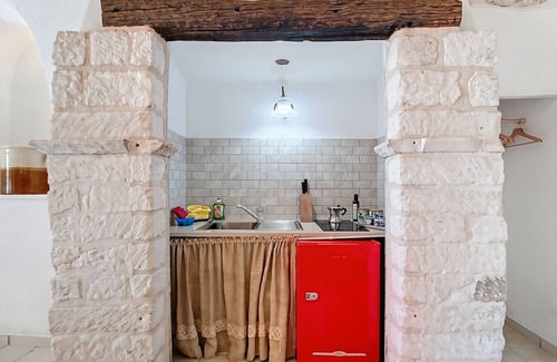 Monte Sant'Angelo Apartamento | Estudio 'Al Torrione 2' con vistas al mar y aire acondicionado