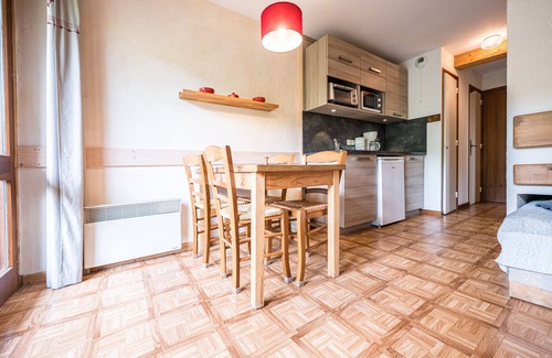 Cohennoz Apartamento | Apartamento estudio '1 - La Gentiane' con vistas a la montaña, jardín compartido y Wi-Fi