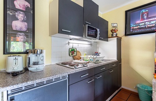 Siegsdorf Apartamento | Apartamento estudio 'Chiemgau - Erleben' con vistas a la montaña, jardín y Wi-Fi