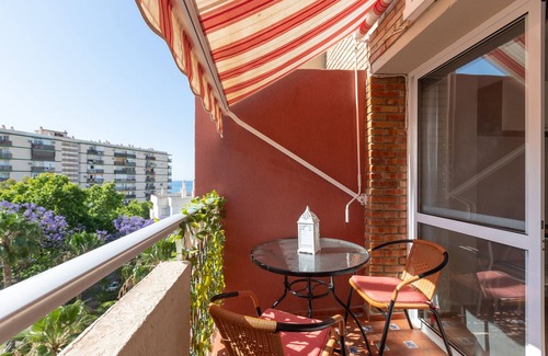 Benalmadena Costa Apartamento | Apartamento estudio 'Estudio Ed Jupiter Benalmadena' con vistas al mar, Wi-Fi y piscina compartida