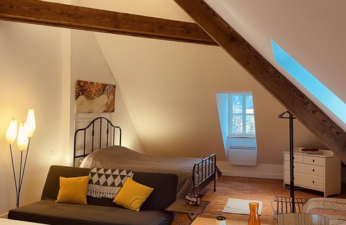 Allevard Apartamento | Apartamento estudio 'Hyper-Centre Villa Isabelle' con vistas a la montaña y Wi-Fi