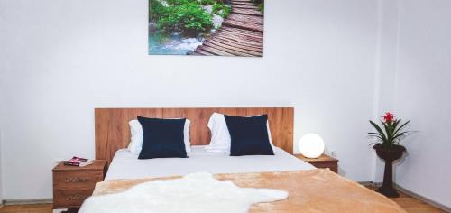 Prizren Apartamento | Studio Apartment in Center With Panoramic Old Town View