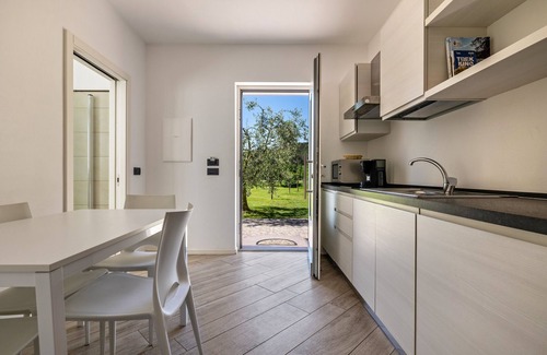 Dro Apartamento | Apartamento estudio 'Monte Brento Gaggiolo' con vistas a la montaña y jardín privado