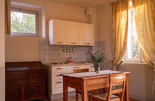 Santa Veneranda Otro | Apartamento de vacaciones Pesaro para 1 - 3 personas con 1 dormitorio - Casa rural