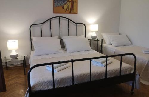 Island Hvar Apartamento | Studio apartment with swimming pool