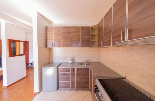 Maini Apartamento | Studio Apt for 3 w/ Balcony – Walking Distance to Beach No. 3