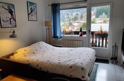 Les Carroz-d'Araches Apartamento | Studio avec petit balcon et cheminée - Grand Massif