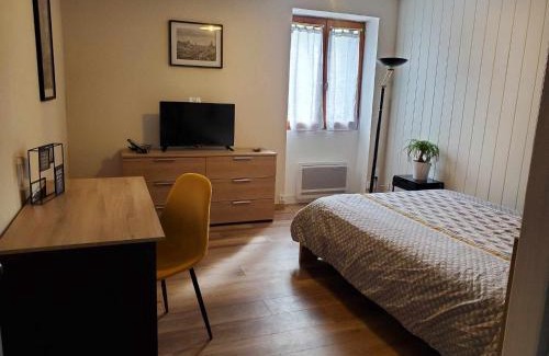 Le Creusot Apartamento | Studio bleu tout équipé avec wifi