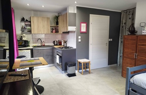 Brouzet-les-Ales Apartamento | Studio Bouquet