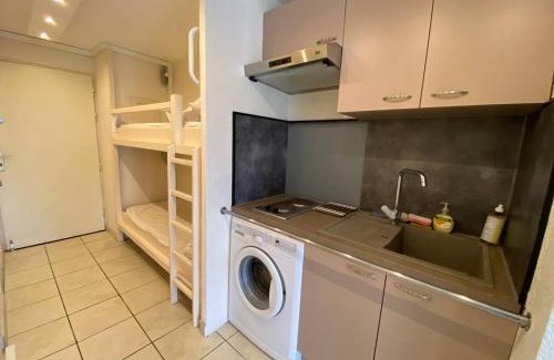 Le Barcares Apartamento | Studio Cabine 4 Pers avec Terrasse, Face Mer, Accès Direct Plage, Proche Commerces et Parc Aqualand - FR-1-81-600
