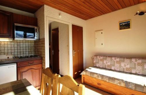 Auris Apartamento | Studio cabine au pied des pistes avec balcon et parking gratuit, proche commerces - Auris en Oisans - FR-1-297-69